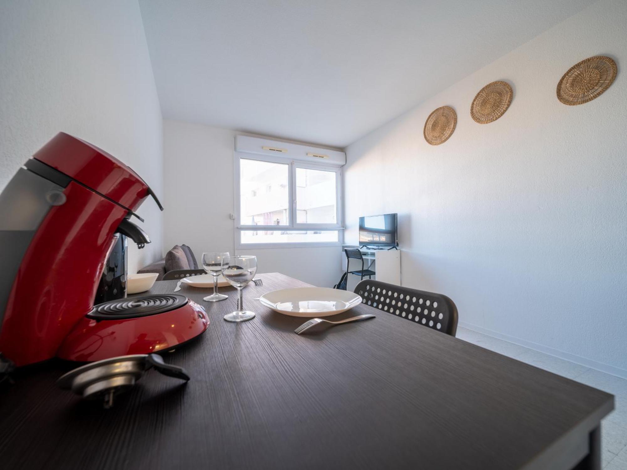 Equipe A 6min De La Gare St Charles Apartment