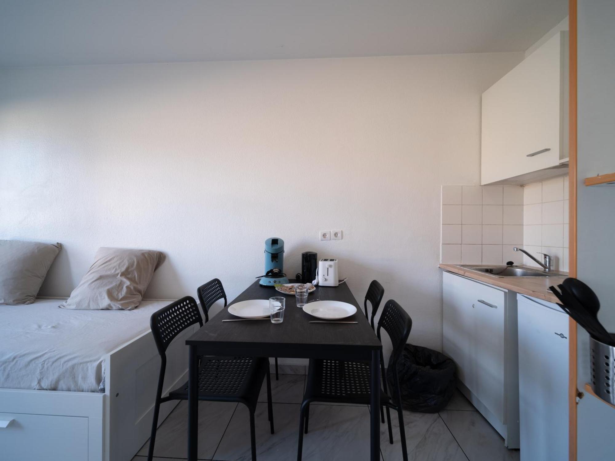 Equipe A 6min De La Gare St Charles * Marseilles