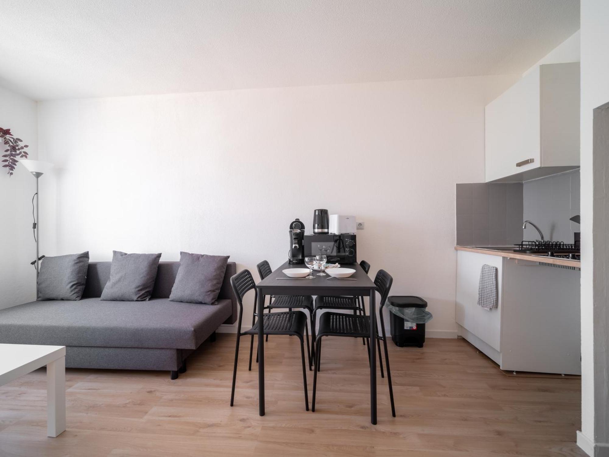 Apartment Equipe A 6min De La Gare St Charles Marseilles