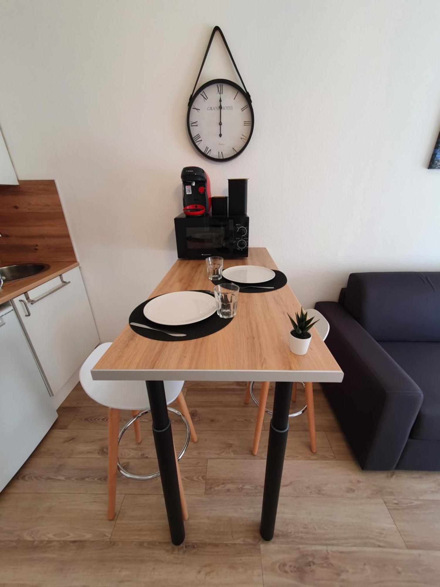 Equipe A 6min De La Gare St Charles Apartment